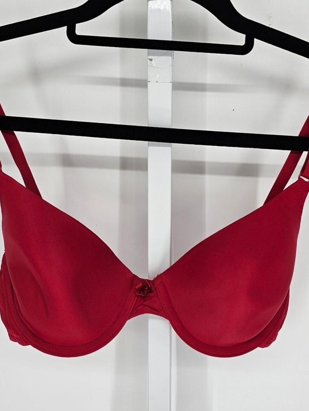 Maidenform Womens Sz 36B Classic Lightly Lined T Shirt Bra Solid Red